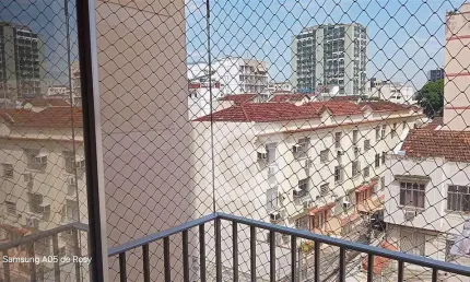 Excelente 2 quartos com varanda e vaga  à 5 minutos da estação do Metrô  Saens Peña.