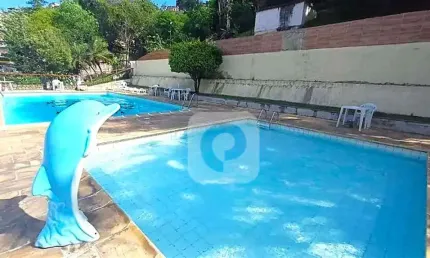 Apartamento com 2 Quartos e 1 banheiro à Venda, 70 m² por R$ 220.000