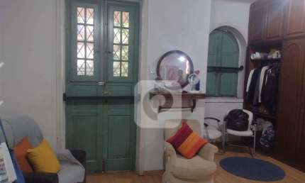 Casa duplex, com 4 quartos,  em rua charmosa na Tijuca.