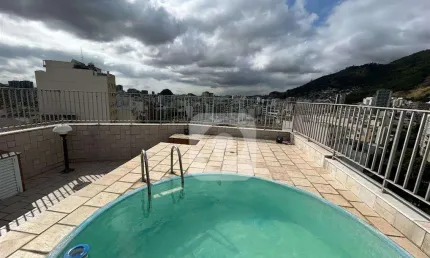 COBERTURA DUPLEX COM 4 QUARTOS, 250m2 , COM 3 VAGAS PRÓXIMO AO METRÔ URUGUAI .