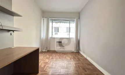 Apartamento 2 quartos todo reformado a 5 minutos do metrô!!!