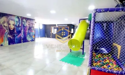 Excelente ponto comercial com 220m², ideal para estúdio de dança, box, muay thai, kickboxing, jiu-jitsu, buffet infantil, hamburgueria entre outros