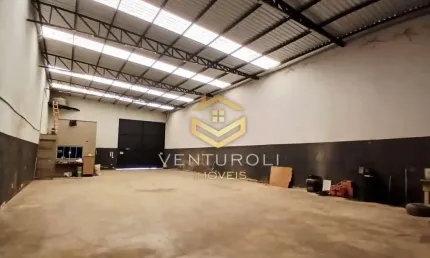 Galpão com 310 m2, energia trifásico e acesso para a rodovia