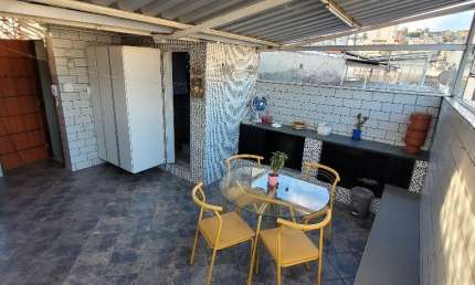 Linda Cobertura 3 quartos em área nobre do Manoel Honório a poucos metros da Av. Rio Branco.
