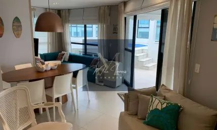 Cobertura Penthouse Reformada. Com piscina e área Gourmet. 03 Dormitórios. 01 suíte. 02 vagas. 01 quadra da praia e próximo do Centro.