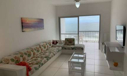 Frente ao Mar com Piscina, Área Gourmet e Quadra. 04 Dormitórios. 02 vagas.