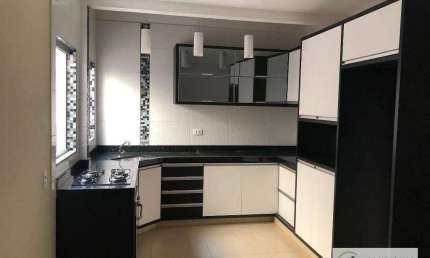 Sobrado com 2 dormitórios para alugar, 150 m² por R$ 2.130,00/mês - Columbia - Londrina/PR