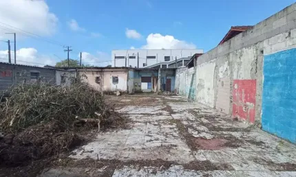 Terreno comercial para alugar no Centro, Bertioga  por R$ 3.500