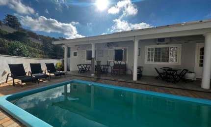 Casa com 3 dormitórios à venda, 290 m² por R$ 1.330.000,00 - Urbanova - São José dos Campos/SP