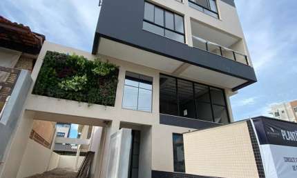 Apartamento NOVO - 3 suítes - á 350m da Praia de Mariscal