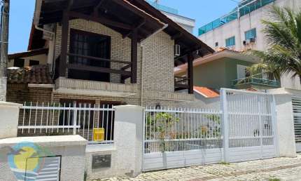 Casa em condomínio fechado com 8 quartos à venda na Rua Gaivota, 45, Bombas, Bombinhas