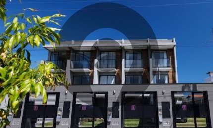 SOBRADO TRIPLEX á 150m da Praia de Canto Grande – Bombinhas – SC