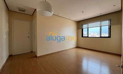 Apartamento na Boa Vista com 2 dormitórios (1 suíte), 1 vaga, portaria e elevador.