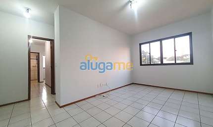 Apartamento na Boa Vista com 2 dormitórios (1 suíte), 1 vaga, portaria e elevador.