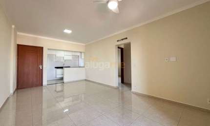 Apartamento com 3 dormitórios (1 suíte), 2 vagas e elevador, no bairro Boa Vista.