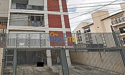 Apartamento no Higienópolis, com 3 dormitórios (1 suíte) e 2 vagas de garagem.