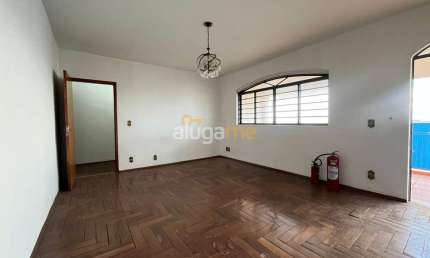 Apartamento na Avenida Nossa Senhora da Paz, com 04 dormitórios, 03 banheiros e 01 vaga de garagem.