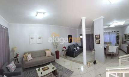 Casa à venda na Rua Indaiatuba, 146, Parque Residencial Agudo Romão, Catanduva