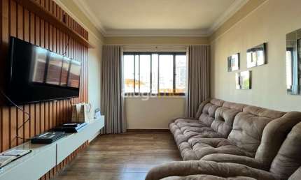 Apartamento com fino acabamento na Boa Vista, com 02 dormitórios (1 suíte) e 02 banheiros, com elevador, portaria remota e vaga coberta.