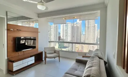 Conforto e Elegância à Beira-Mar: Apartamento de 2 Suítes com Sacada Integrada e Vaga Privativa na Rua 1700, por R$1.650.000,00!