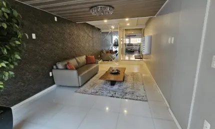 APARTAMENTO DIFERENCIADO COM EXCELENTE ÁREA PRIVATIVA E LAZER COMPLETO!