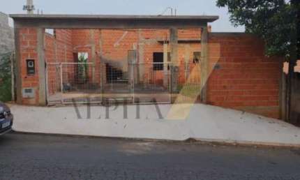 Casa à Venda em Residencial Praia dos Namorados, Americana - SP