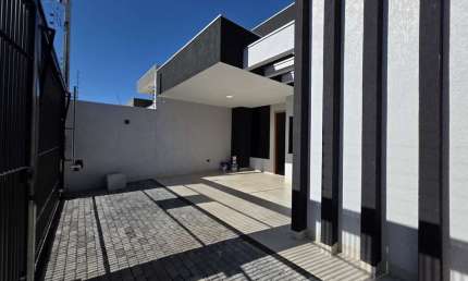 Casa para Venda em Maringá, Bom Jardim, 3 dormitórios, 1 suíte, 2 banheiros, 3 vagas