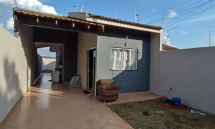 Casa para Venda em Maringá, Parque Tarumã, 2 dormitórios, 1 banheiro, 1 vaga