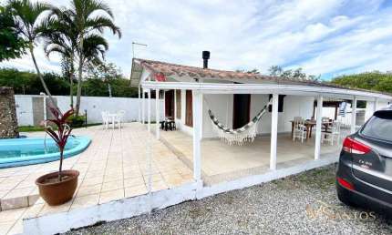 Casa com 3 dormitórios à venda, 110 m² por R$ 750.000,00 - Daniela - Florianópolis/SC