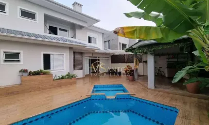 Casa com 4 suítes à venda, 360 m² por R$ 4.500.000 - Jurerê Internacional - Florianópolis/SC