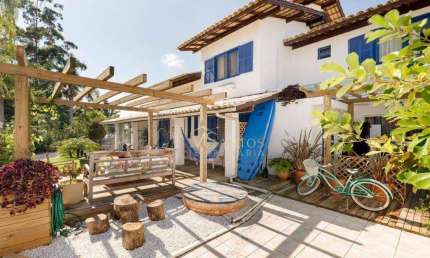 Casa com 6 dormitórios à venda, 475 m² por R$ 2.500.000,00 - Daniela - Florianópolis/SC