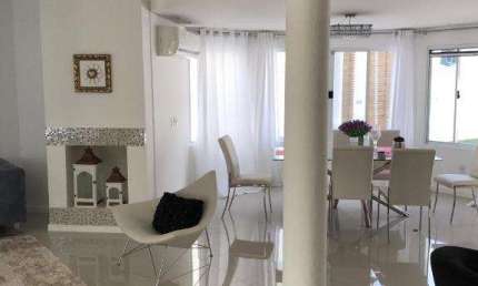Casa com 4 dormitórios, 400 m² - venda por R$ 4.600.000,00 ou aluguel por R$ 22.208,33/dia - Jurerê Internacional - Florianópolis/SC