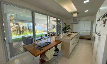 Casa à venda, 656 m² por R$ 7.060.000,00 - Cacupé - Florianópolis/SC