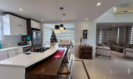 Cobertura com 3 dormitórios à venda, 196 m² por R$ 2.650.000,00 - Jurerê - Florianópolis/SC
