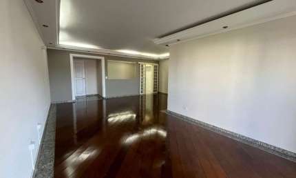 Agradável apartamento tipo para venda com 4 quartos, sendo 2 suítes, 176m²