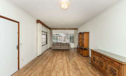 Atraente sobrado para venda com 3 quartos, sendo 3 suítes, 192m²