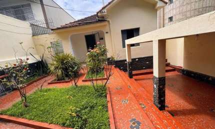 Confortável casa tipo para venda com 3 quartos, 120m²
