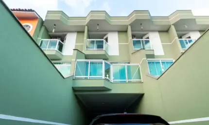 Imperdível sobrado para venda em Cidade Patriarca com 3 quartos, sendo 1 suíte, 132m²