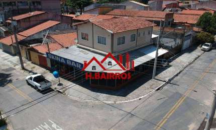 Ponto Comercial de esquina à Venda próximo a Linha Verde