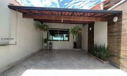 Casa para Locação em Cajamar, Portais (Polvilho), 3 dormitórios, 1 suíte, 2 banheiros, 2 vagas