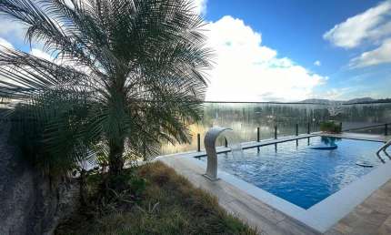 Casa para Venda em Santana de Parnaíba, Suru, 3 dormitórios, 3 suítes, 4 banheiros, 4 vagas