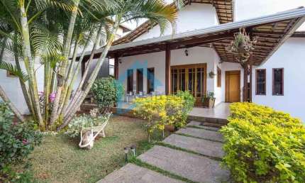 Casa para Venda em Contagem, Jardim Riacho Das Pedras, 5 dormitórios, 2 suítes, 3 banheiros, 4 vagas