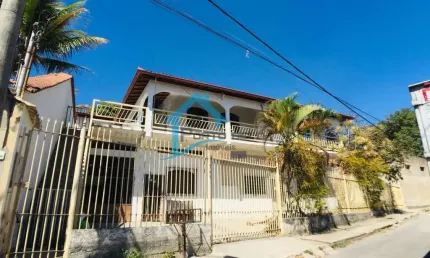 Casa para Venda em Contagem, Colonial, 3 dormitórios, 1 suíte, 2 banheiros, 10 vagas