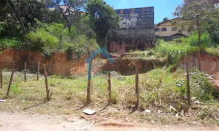 Terreno à venda no Centro, Contagem 