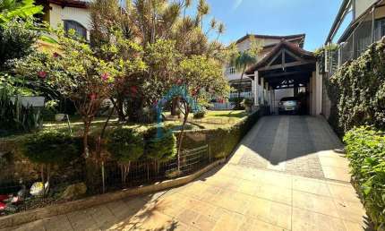 Casa para Venda em Contagem, Santa Cruz Industrial, 5 dormitórios, 1 suíte, 3 banheiros, 5 vagas