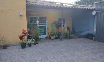 Casa para Venda em Contagem, Tropical, 3 dormitórios, 1 suíte, 3 banheiros, 4 vagas