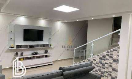 Sobrado Reformado à Venda na Vila Tupi – Elegância e Praticidade!