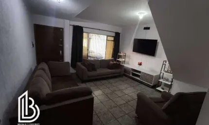 Sobrado à venda no bairro Paulicéia: 3 quartos, suíte, 3 sasalas, 178m²