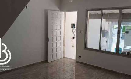 Sobrado Reformado à Venda no Centro de São Bernardo – 2 Dorms e 3 Vagas