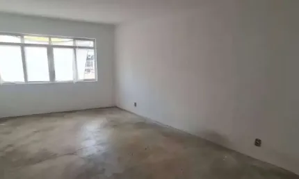 Sobrado à Venda e Vago com 166m², 3 Quartos, 2 Vagas, Excele